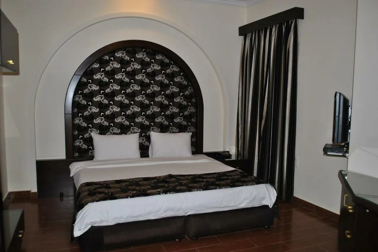 Villa Queen- Barbie House Beirut Líbano