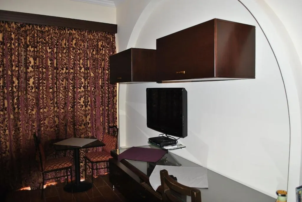 Villa Queen- Barbie House Beirut